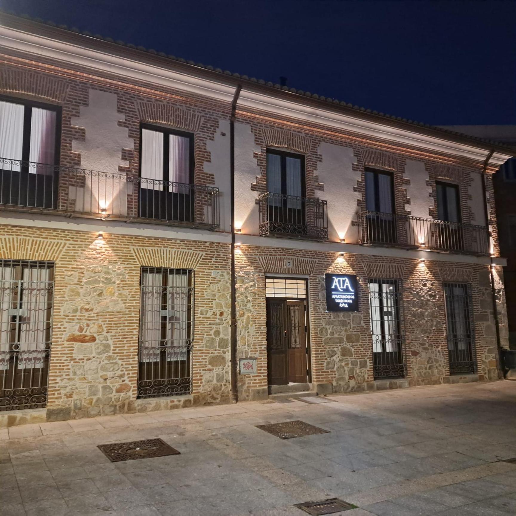 Apartamentos Turisticos Avila Puerta De La Santa 2-1 Экстерьер фото
